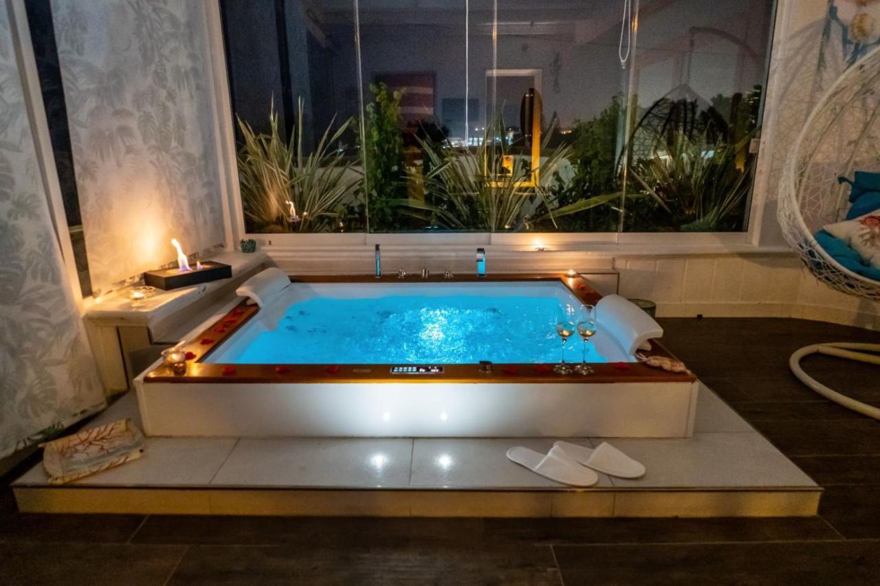 Resort Villa La Perla Sul Mare 莱波拉诺 外观 照片