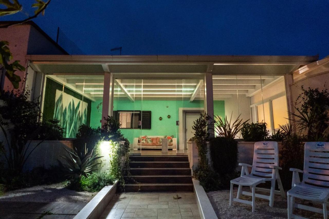 Resort Villa La Perla Sul Mare 莱波拉诺 外观 照片