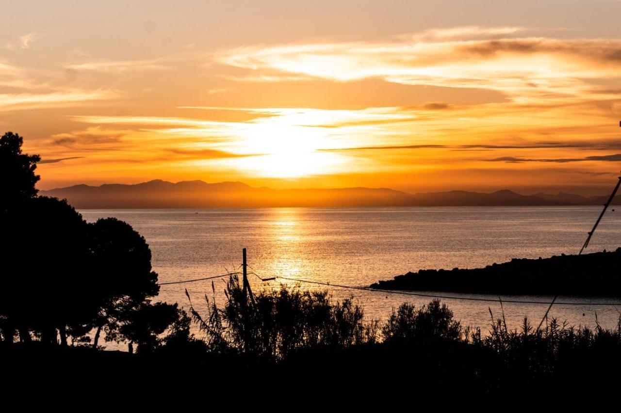 Resort Villa La Perla Sul Mare 莱波拉诺 外观 照片