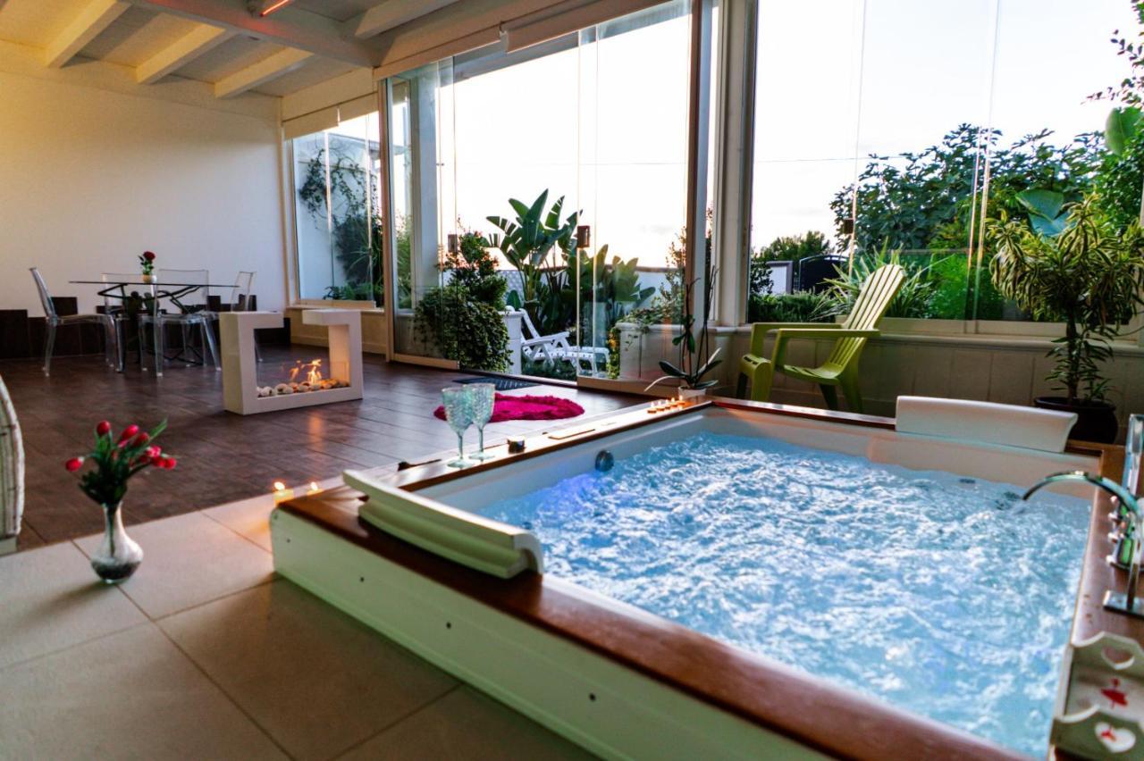 Resort Villa La Perla Sul Mare 莱波拉诺 外观 照片